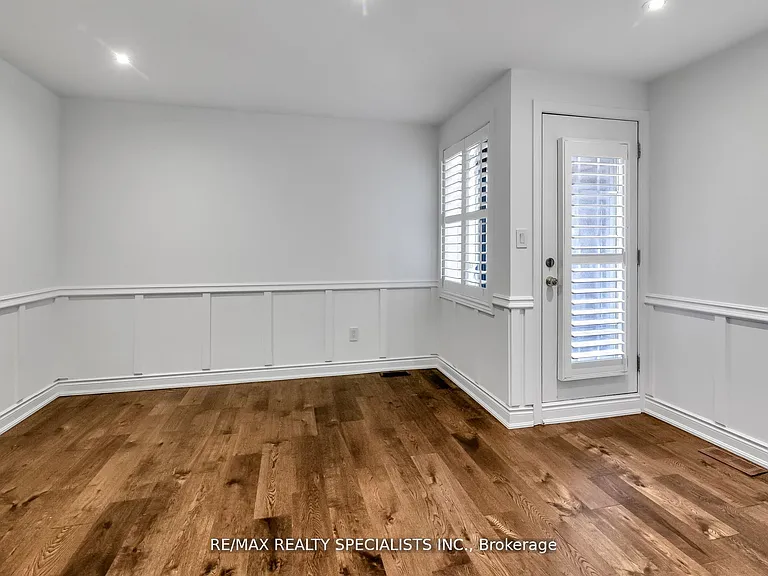 7 Streight Ln — Photo 10
