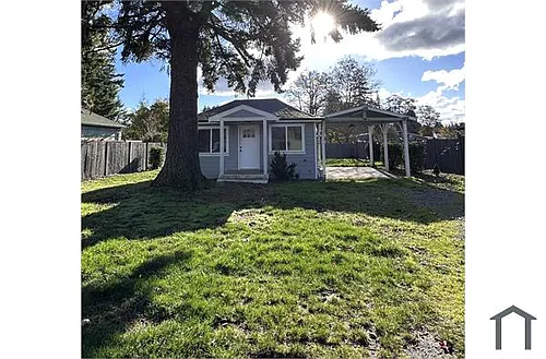 1902 72nd St E Photo 1
