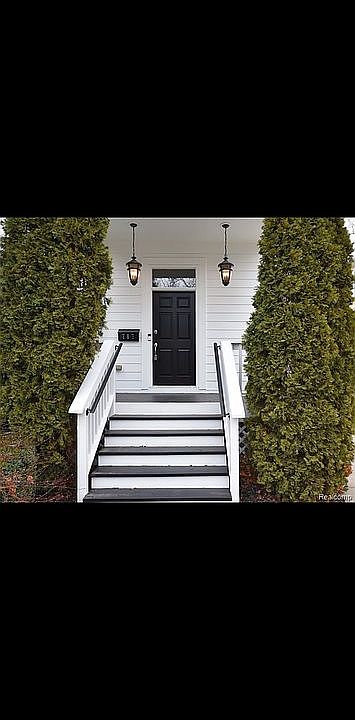 2nd image of 787 Humphrey Ave