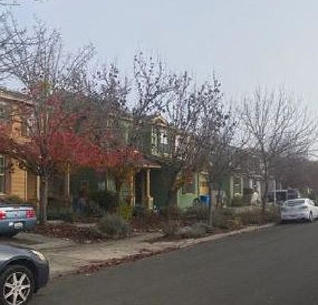 Exterior Neighborhood (street photo)