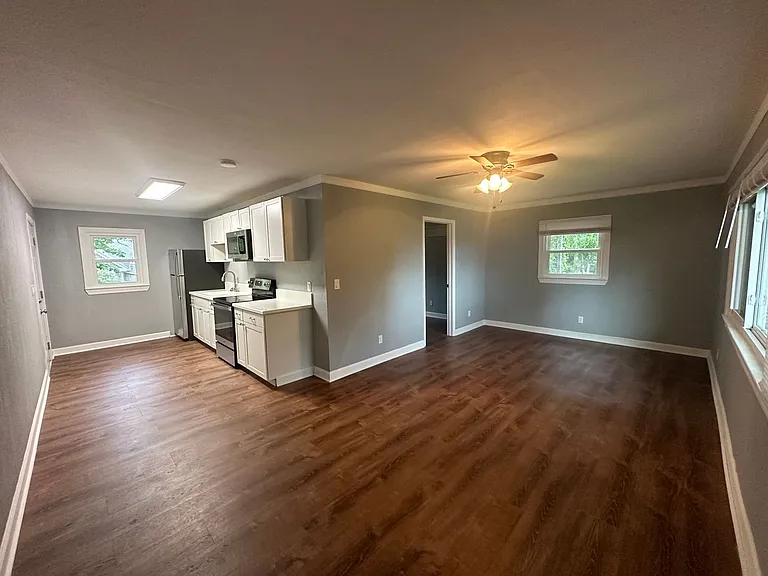 190 Rogers Rd — Photo 1