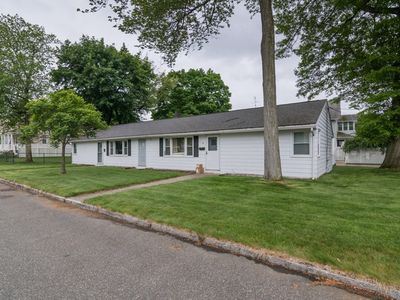 6 Eight Rosemont St, Springfield, MA, 01108