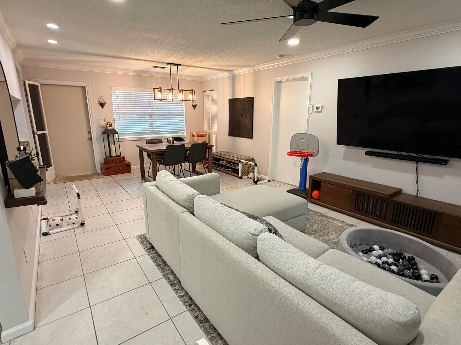 2 bed, 2.0 bath, 870 sqft, $2,100 — Photo 4