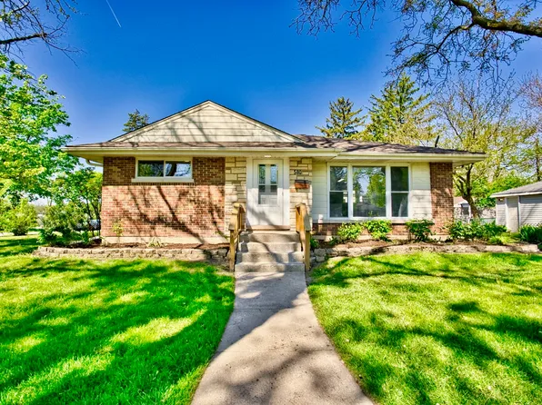 580 S Chase Ave, Lombard, IL 60148