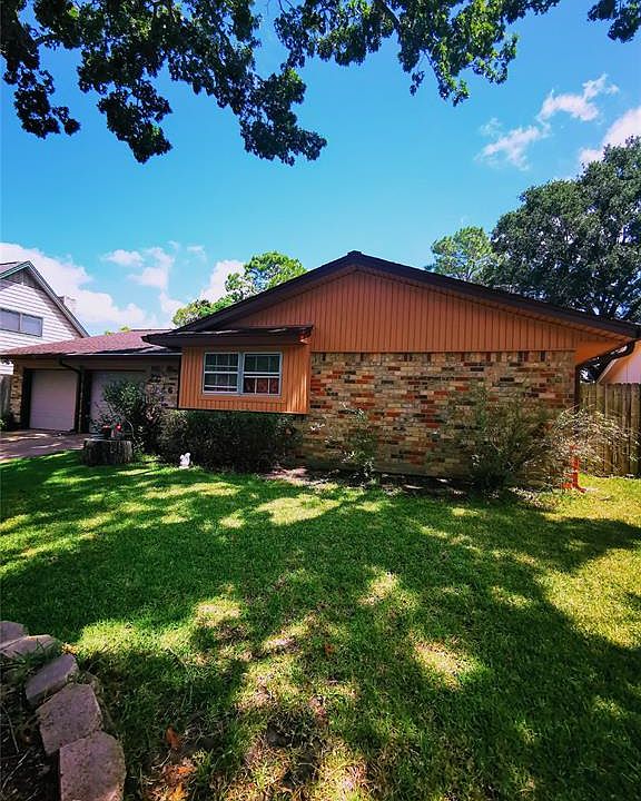 1st image of 2016 Savanna Ct S