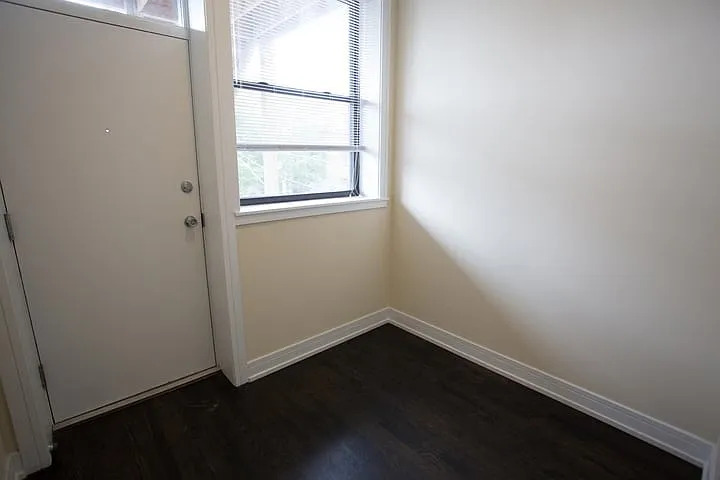 5118 S. Greenwood — Photo 26
