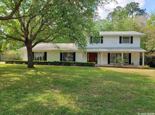 6208 SW 35th Way, Gainesville, FL 32608