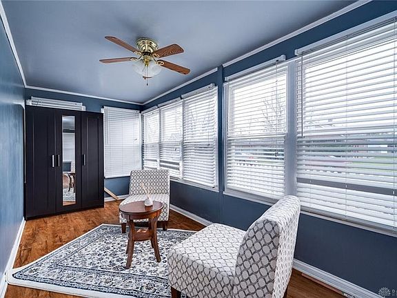 4th image of 1705 Mack Ave