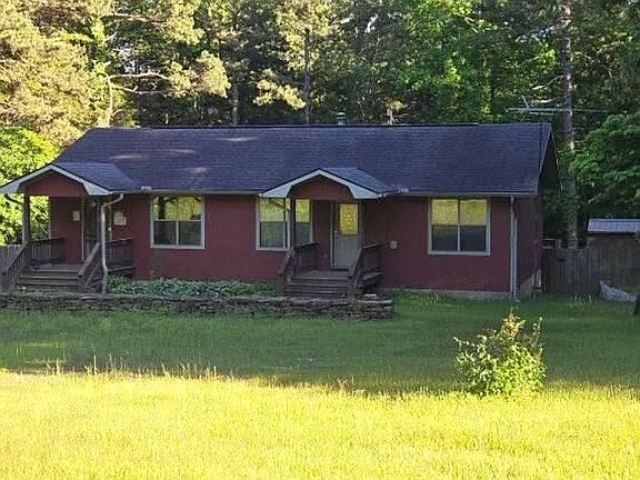 2nd image of 1305 Baker Lake Rd