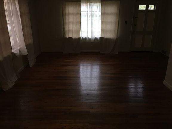 2nd image of 834 Lyndon Ave