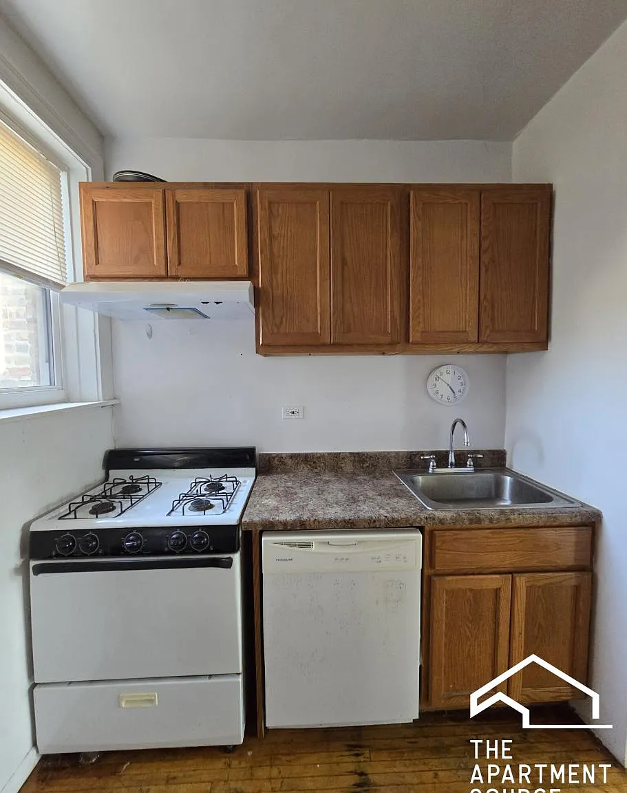 1364 West Estes Avenue #2N — Photo 1