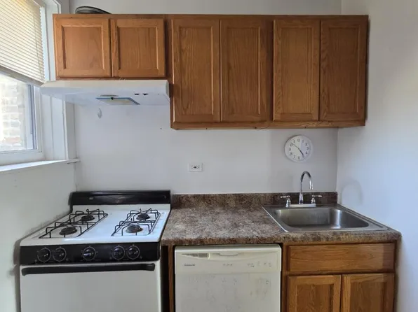 1364 W Estes Ave APT 2N, Chicago, IL 60626