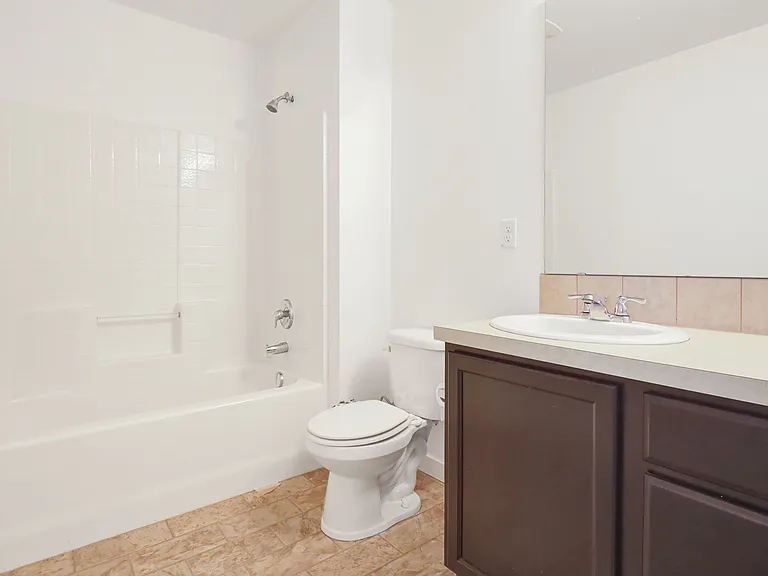 118 202nd Pl SW — Photo 4