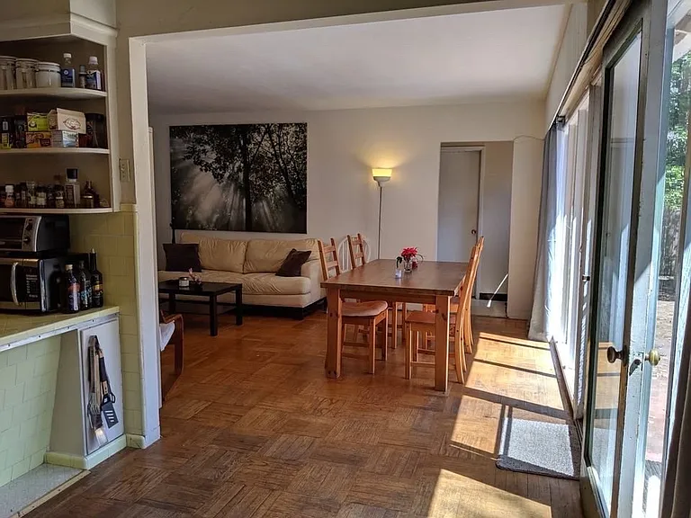 542 Addison Ave — Photo 6