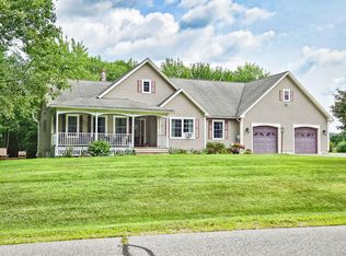35 Payeur Cir, Sanford, ME 04073