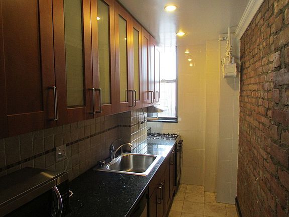 2nd image of 510 Cathedral Pkwy #10E