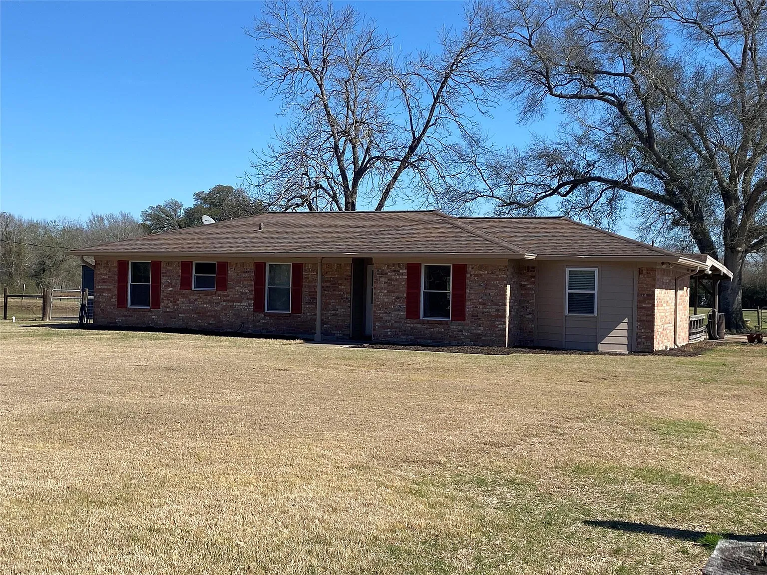 3 bed, 2.5 bath, 1289 sqft, $2,800 — Photo 2