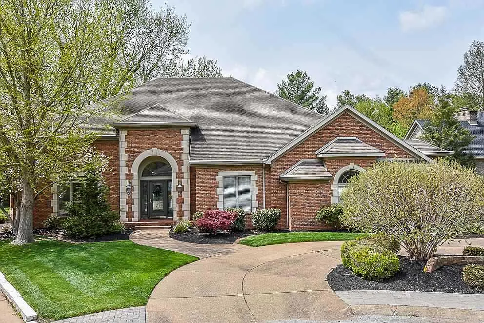 817 Cobblestone Dr photo 1