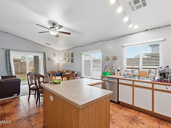3rd image of 11932 W COLUMBINE Drive