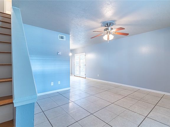 3rd image of 807 San Pedro Dr #C