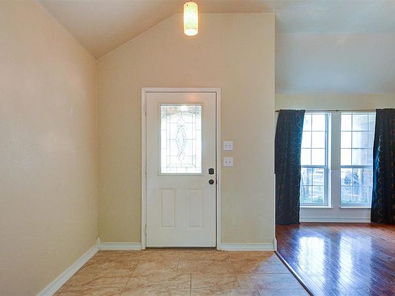4th image of 4422 Shady Elm Dr