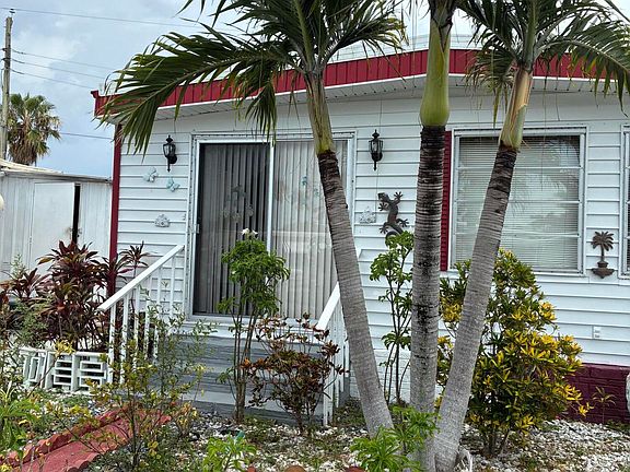 3rd image of 8708 SW 16th Street