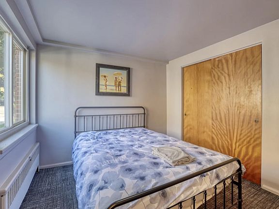 2nd image of 317 N Avenue D APT 2