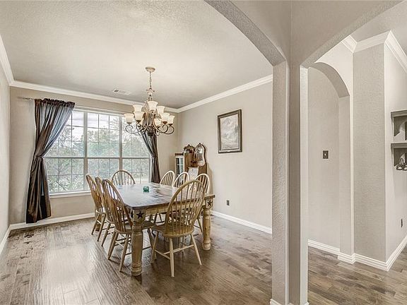 5th image of 2908 Cliffview Ct