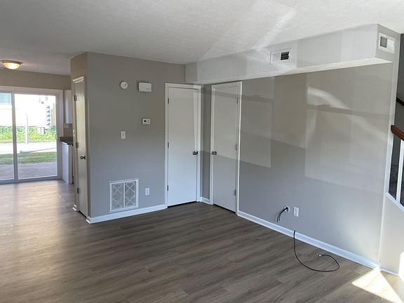 5th image of 3501 Fort Ave APT 28