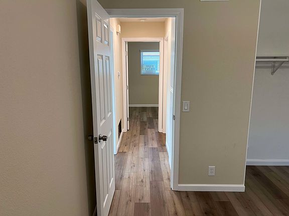 3rd image of 1055 W Calle De Las Estrellas APT 1