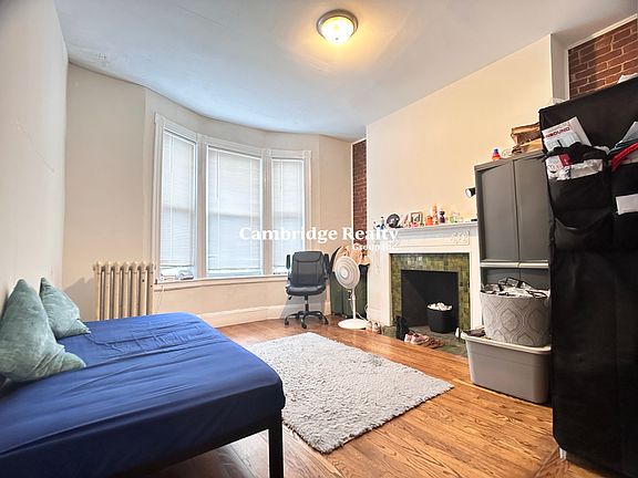 4th image of 1 Linden St #3T