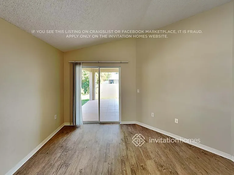 1395 Valhalla St — Photo 8