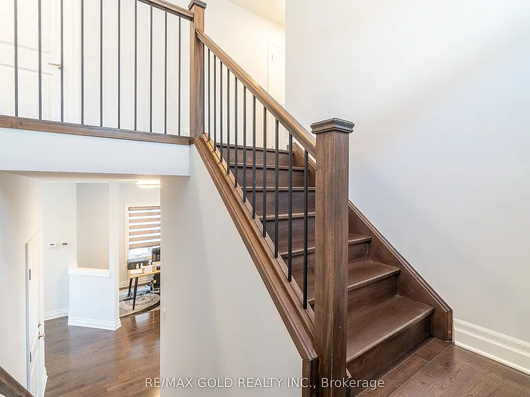 2591 Sheffield Blvd — Photo 20