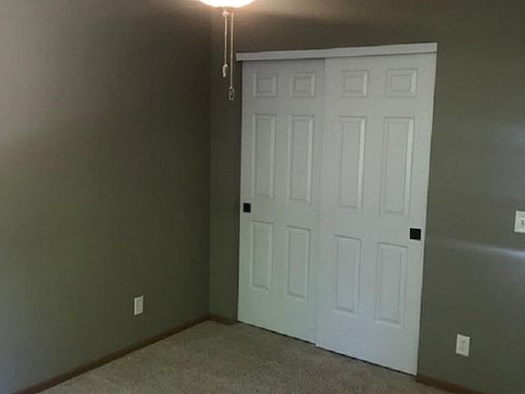 5th image of 16456 Burdette St