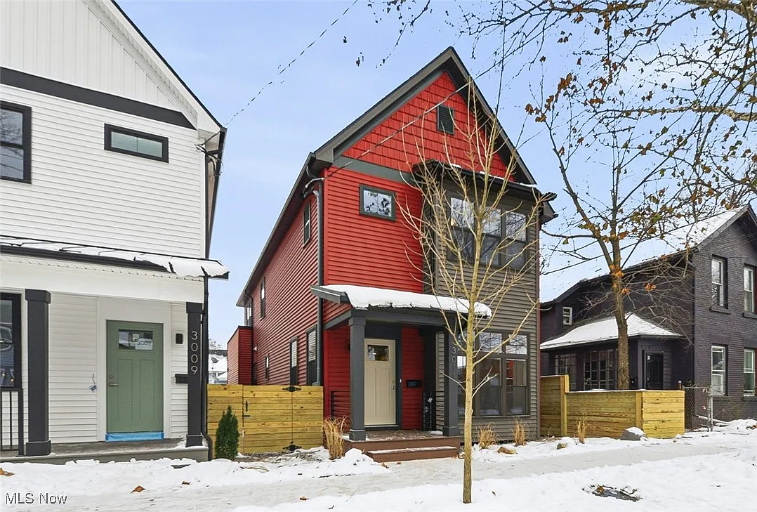 Building Photo - 3011 Monroe Ave