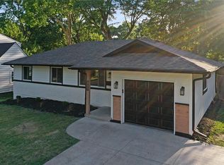 7916 Madison Ave, Kansas City, MO 64114