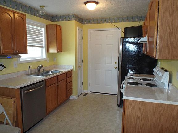 5th image of 109 Olympic Ct