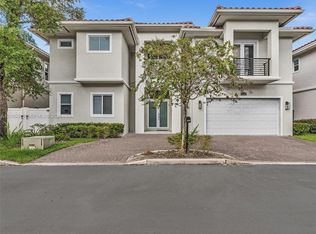 3539 Forest View Cir, Fort Lauderdale, FL 33312