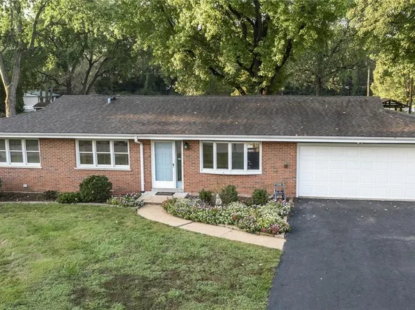 10124 Carolynne Dr, Saint Louis, MO 63128