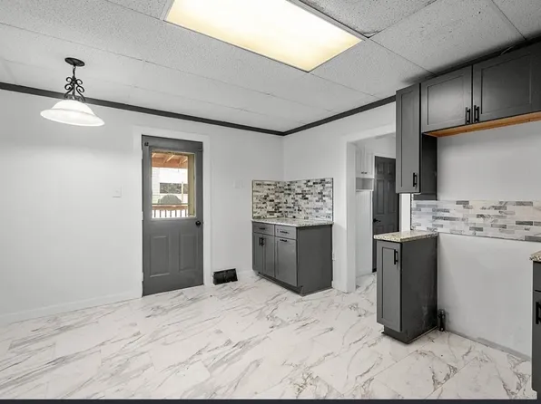 143 Chalfont St, Homestead, PA 15120