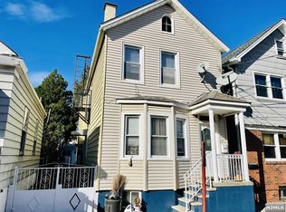 208 Cross St FLOOR 2, Harrison, NJ 07029