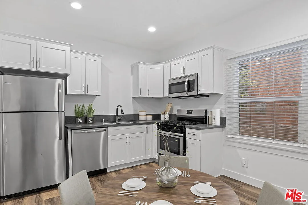 1 bed, 1.0 bath, 610 sqft, $1,985 — Photo 3