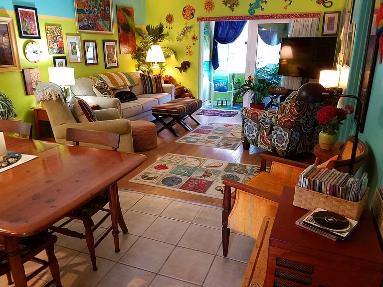 126 Caryl Way — Photo 3
