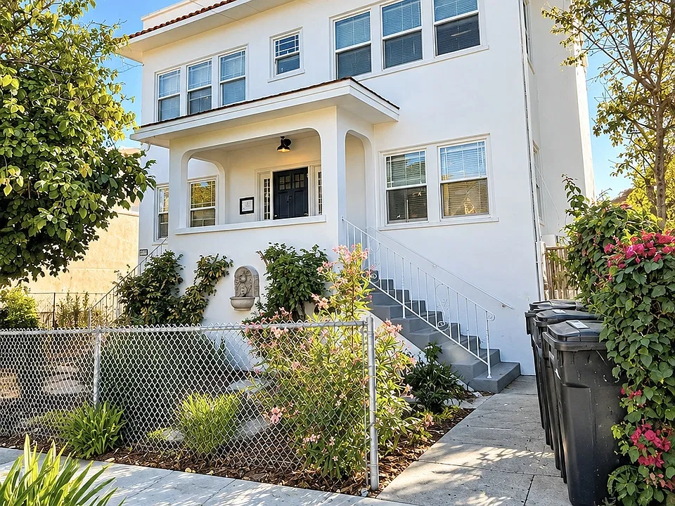 1131 Bella Vista Ave