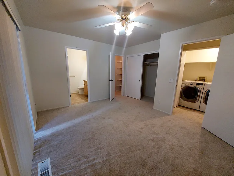 1085 NE Purcell Blvd #1-4 — Photo 10