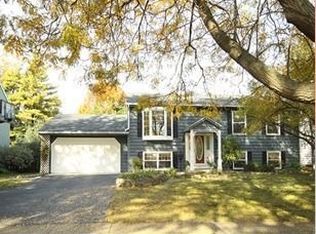 1415 7th Ct, St Charles, IL