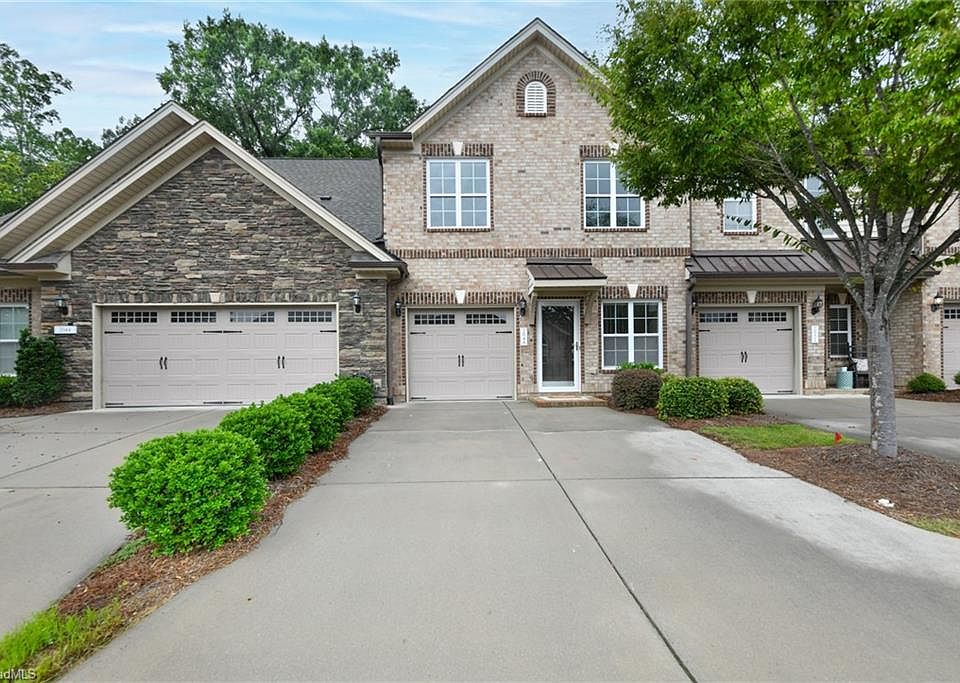 1st image of 2048 Chandler Village Dr