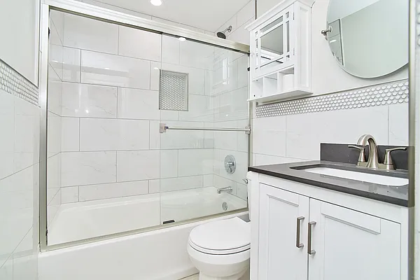 Rented by Douglas Elliman | media 16