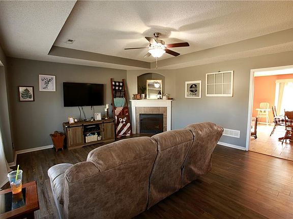 2nd image of 734 Iron Horse Dr