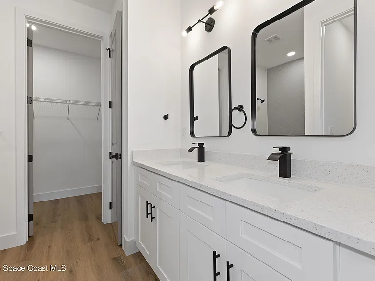 1133 Hanover Ave SW — Photo 14